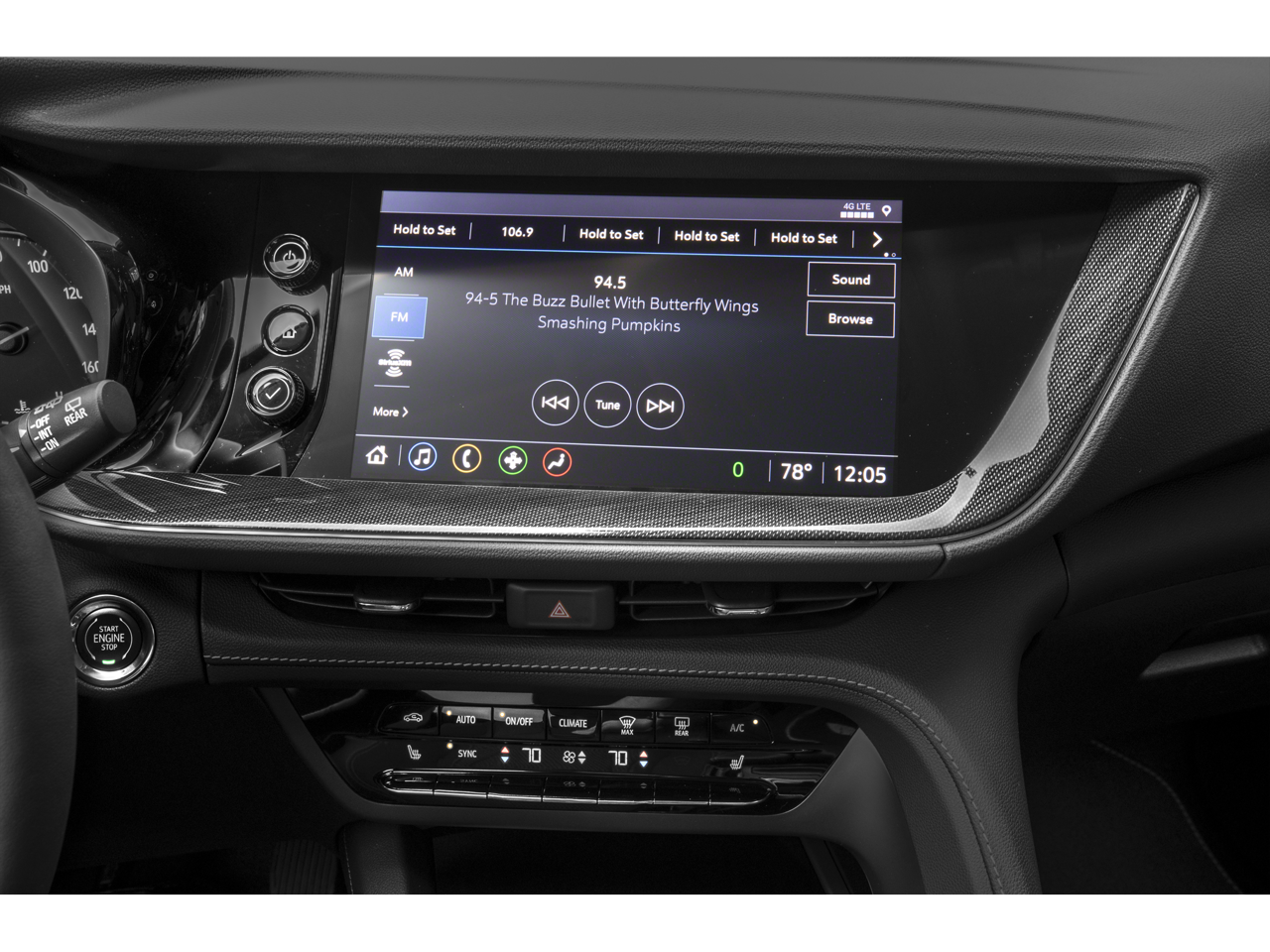 2022 Buick Envision Essence photo 2