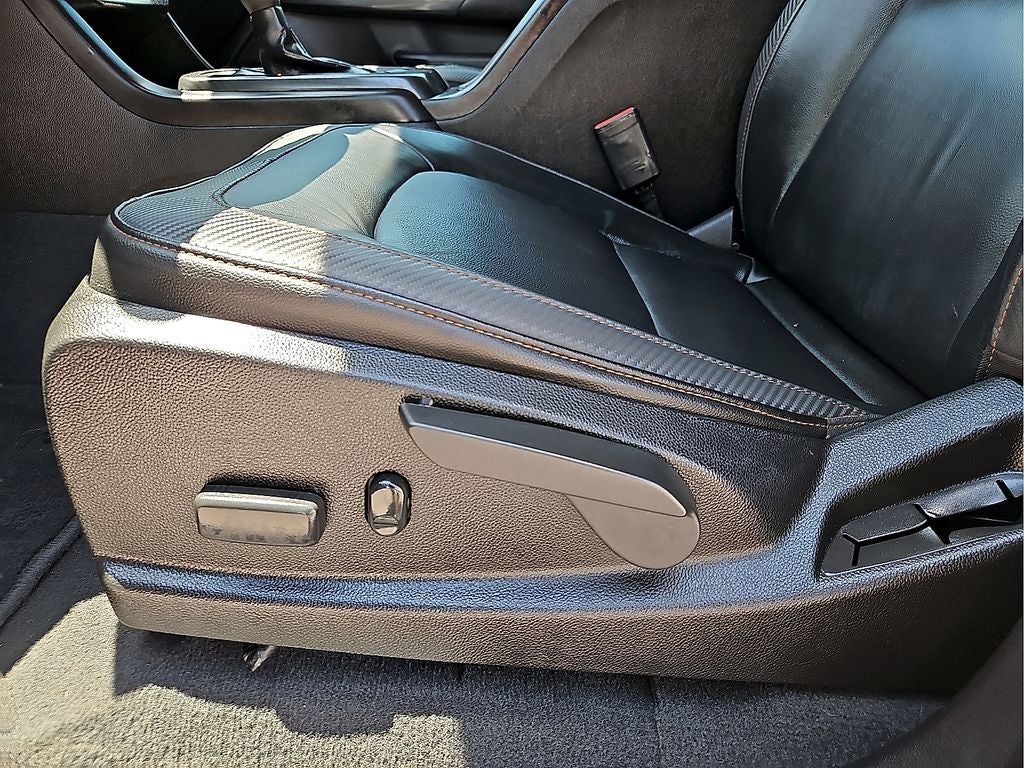 2021 GMC Canyon AT4 w/Leather