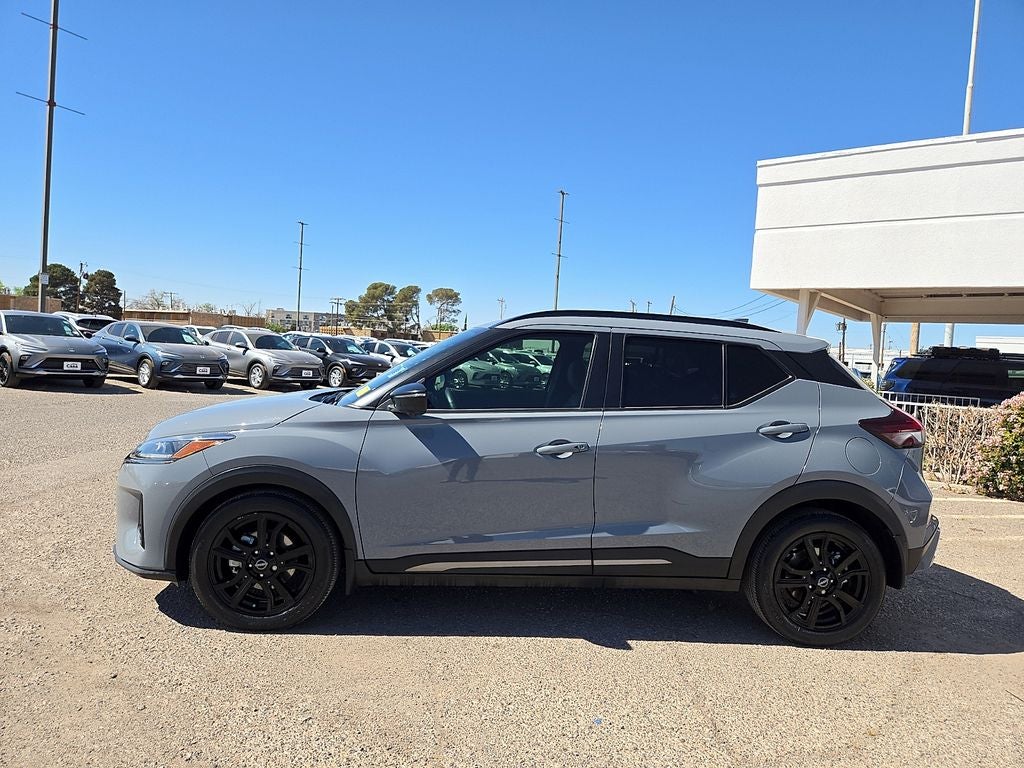 2023 Nissan Kicks SR