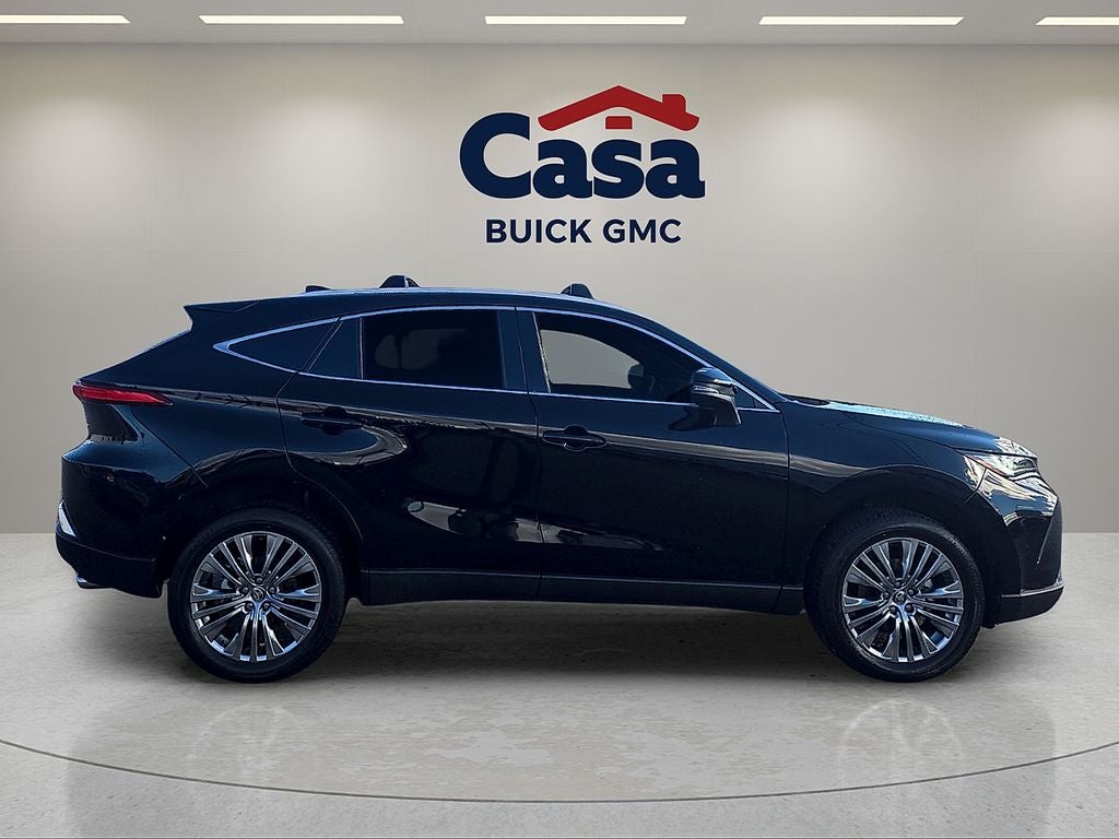 2022 Toyota Venza XLE