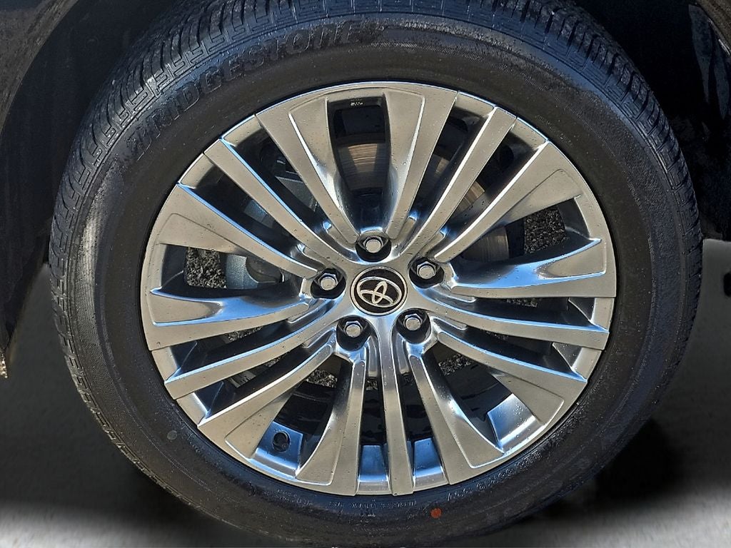 2022 Toyota Venza XLE