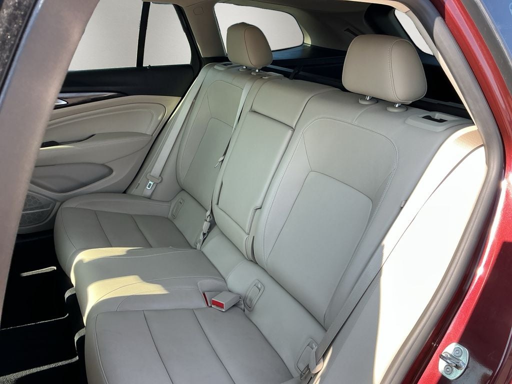 2019 Buick Regal TourX Essence