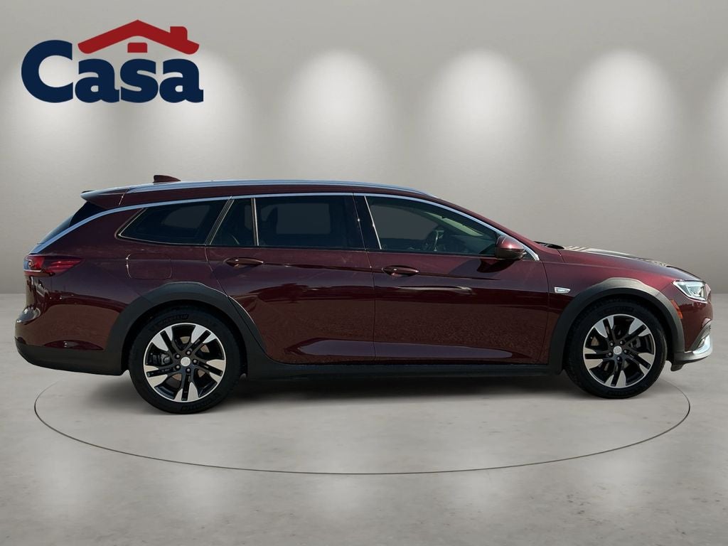 2019 Buick Regal TourX Essence