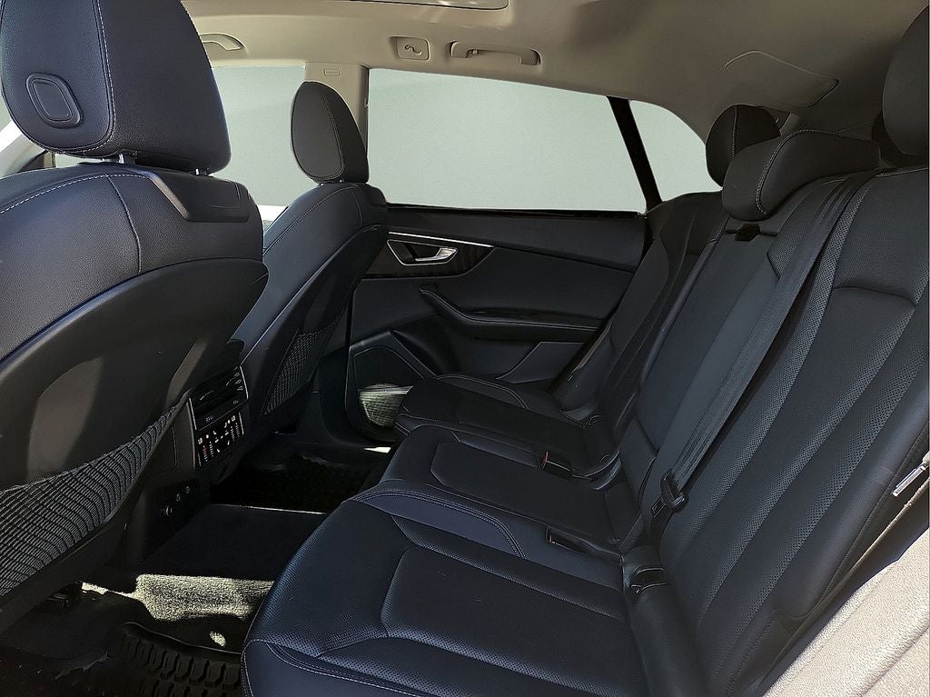 2023 Audi Q8 55 Premium Plus quattro
