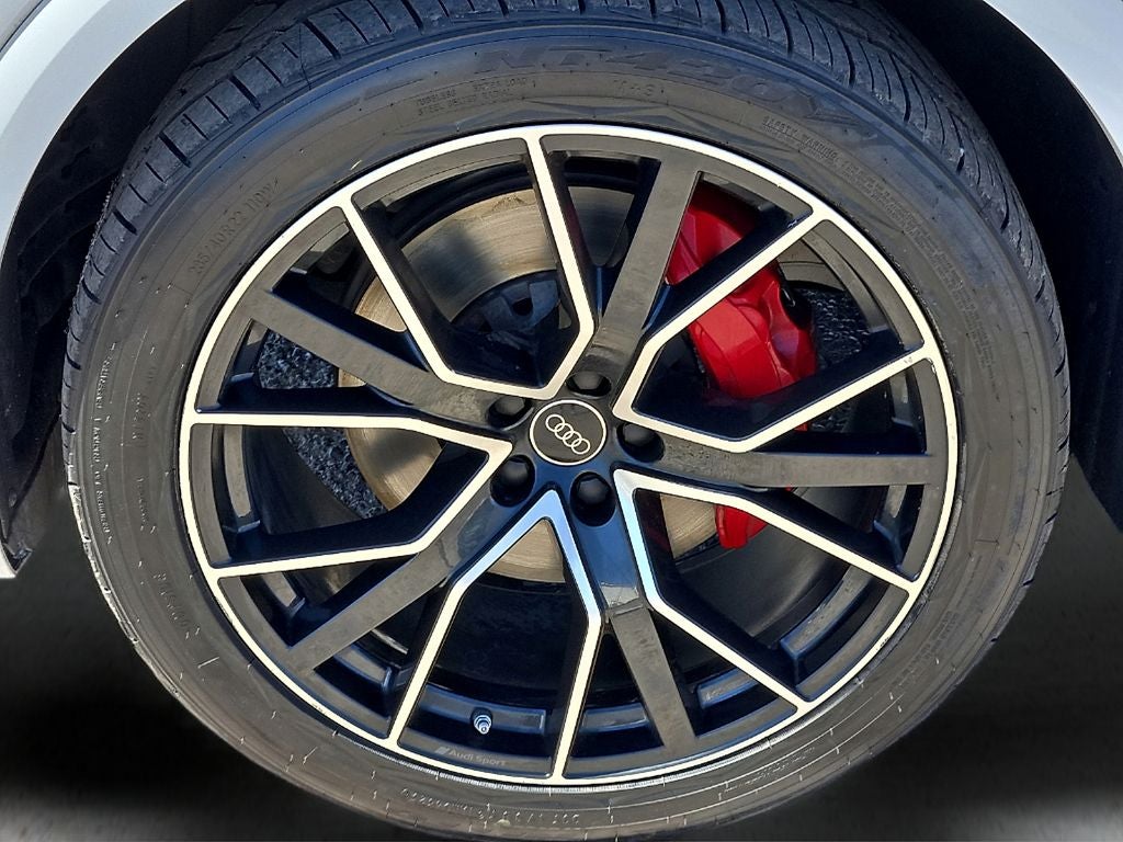 2023 Audi Q8 55 Premium Plus quattro