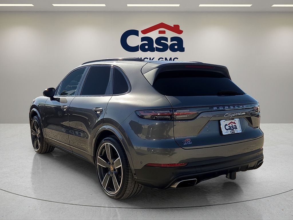 2022 Porsche Cayenne Base