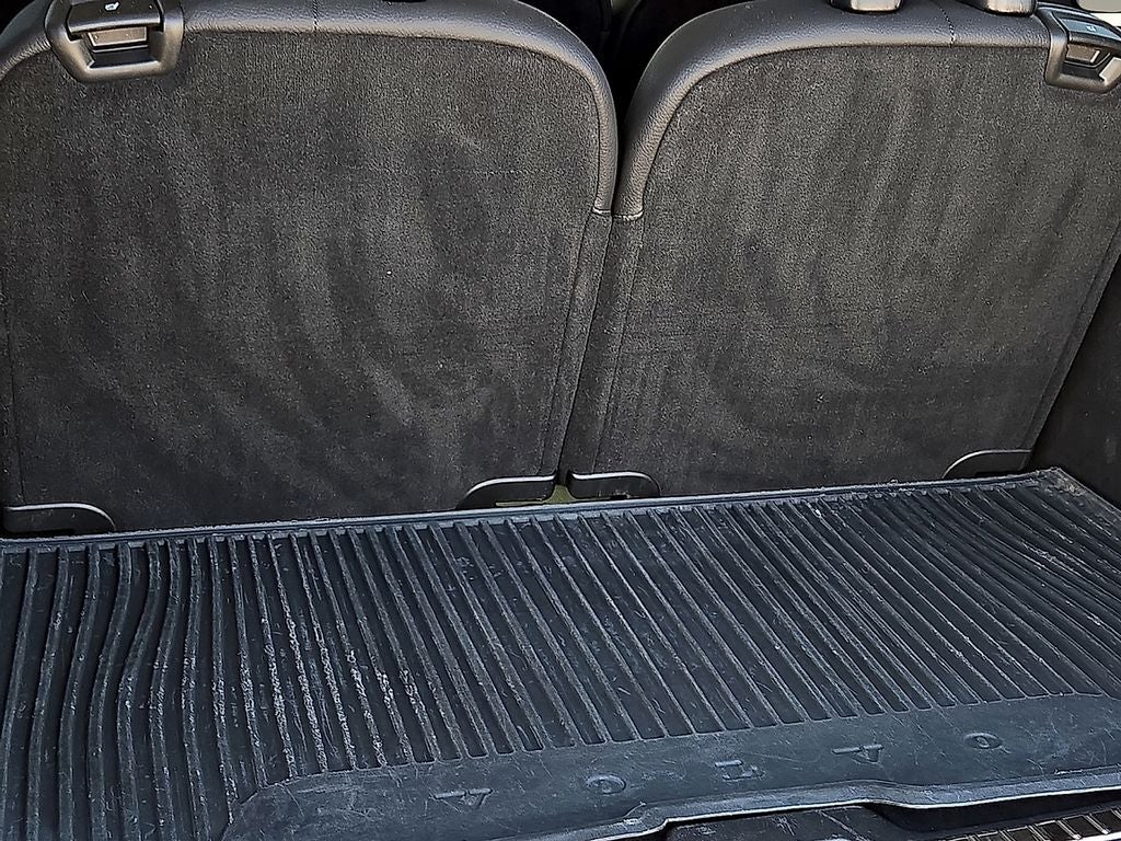 2022 Volvo XC90 T6 Momentum