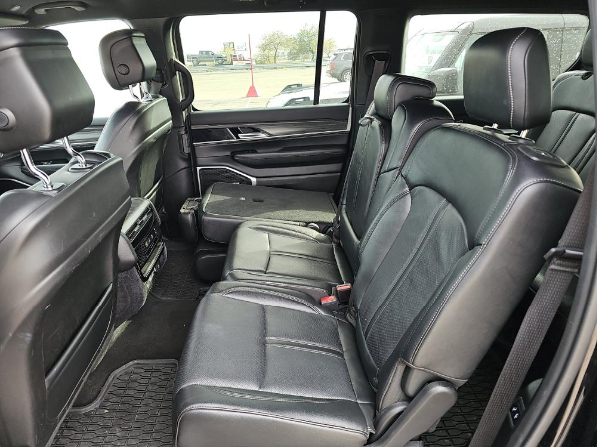 2024 Jeep Wagoneer Series II