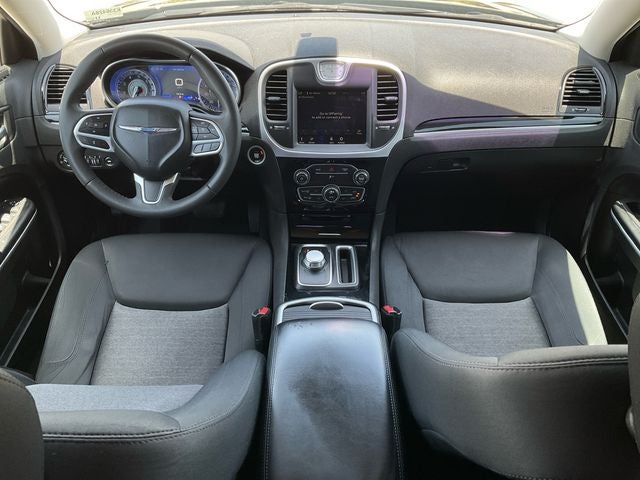 2023 Chrysler 300 Touring