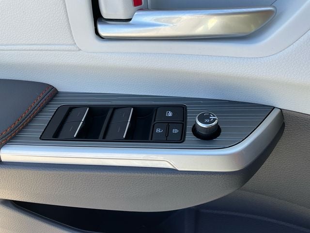 2023 Toyota Sienna XSE