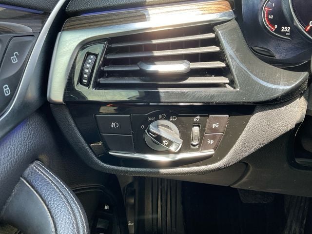 2018 BMW 5 Series 530e iPerformance