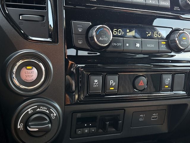 2023 Nissan Titan SV