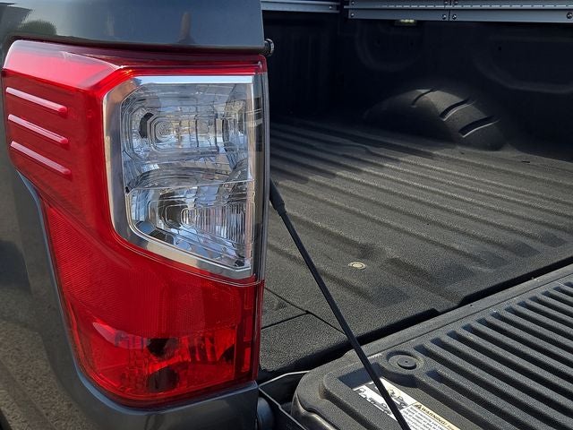 2023 Nissan Titan SV