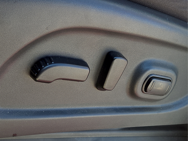 2024 Nissan TITAN Crew Cab SV