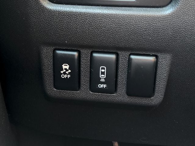 2015 Nissan Titan SV