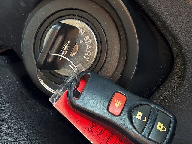 2015 Nissan Titan SV