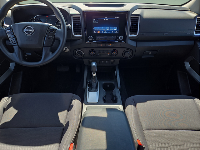 2022 Nissan Frontier Crew Cab SV