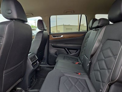 2024 Volkswagen Atlas 2.0T SE