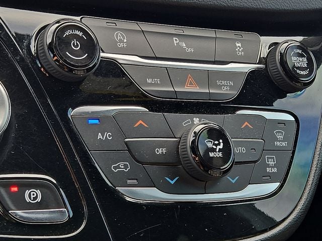 2020 Chrysler Pacifica Touring