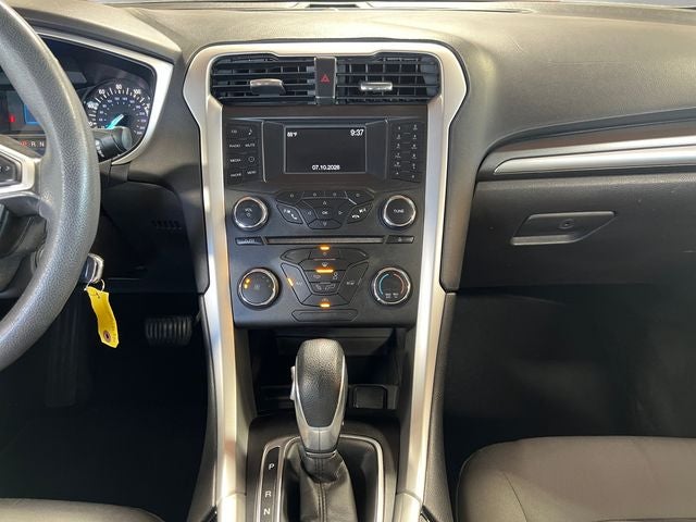 2016 Ford Fusion S
