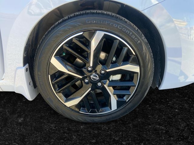 2024 Nissan Versa SR