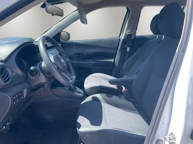 2023 Nissan Kicks S