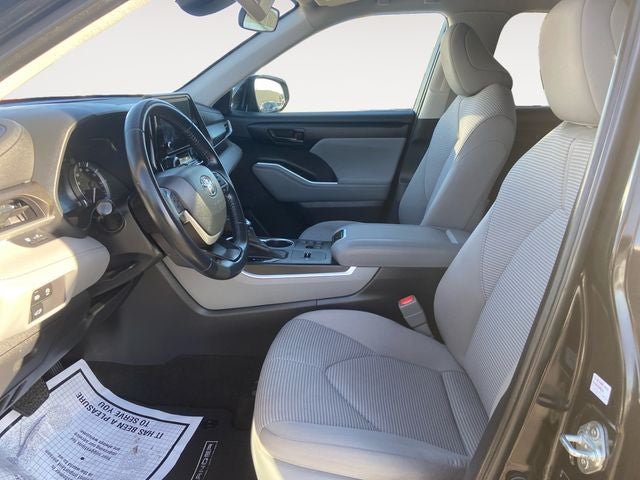 2023 Toyota Highlander LE