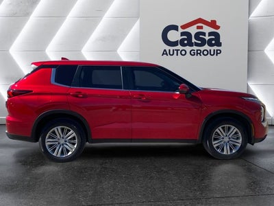 2024 Mitsubishi Outlander ES