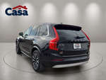 2022 Volvo XC90 T6 Momentum