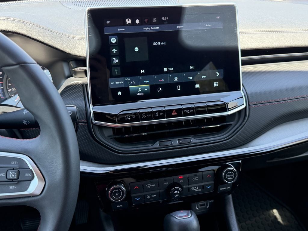 2025 Jeep Compass Trailhawk