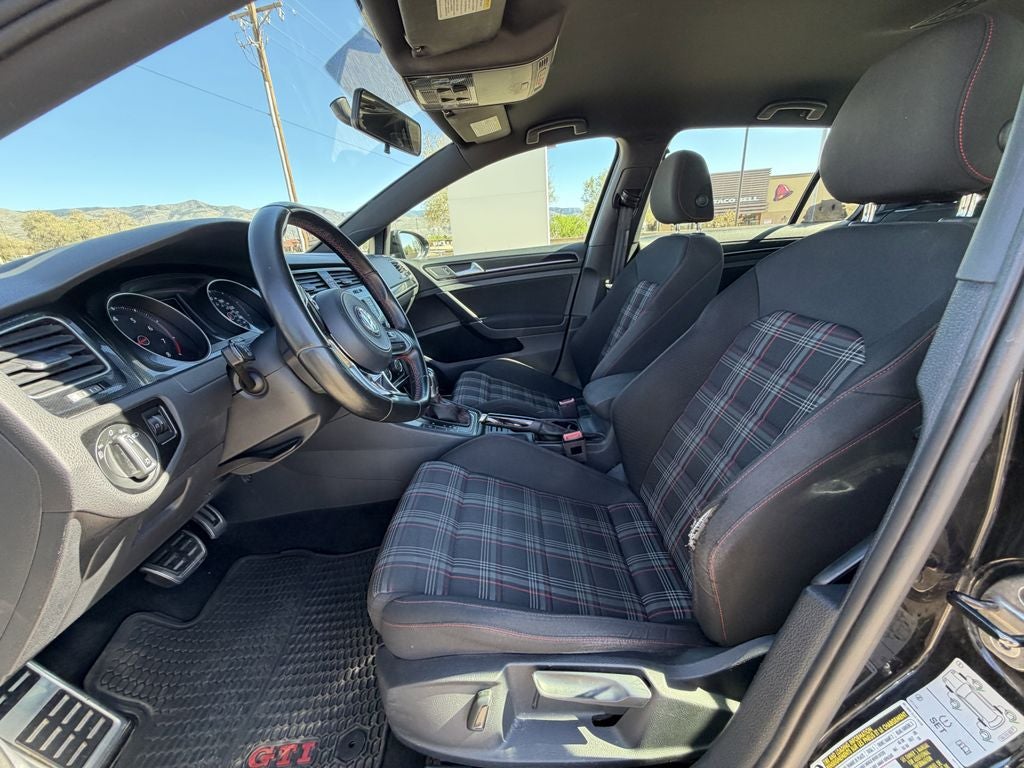 2017 Volkswagen Golf GTI S