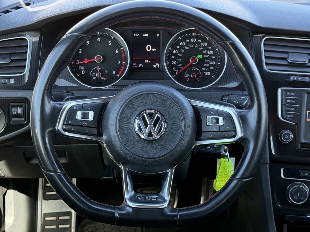 2017 Volkswagen Golf GTI S