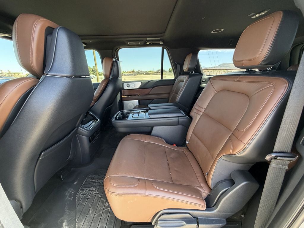 2022 Lincoln Navigator L Reserve