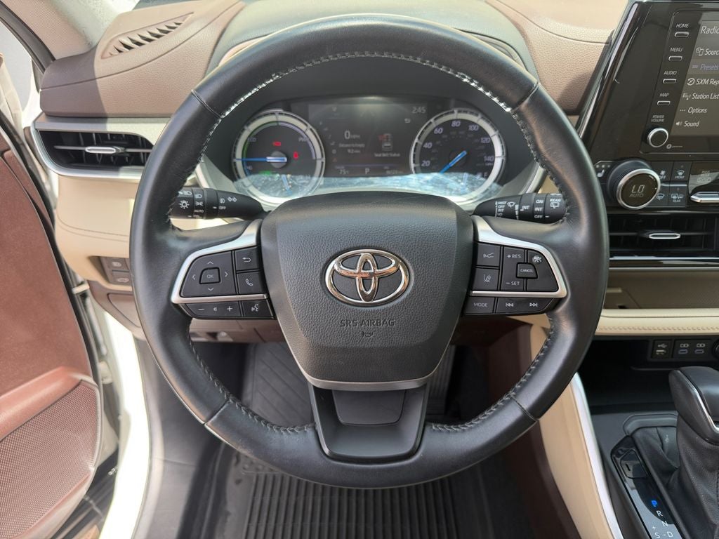 2022 Toyota Highlander Hybrid XLE