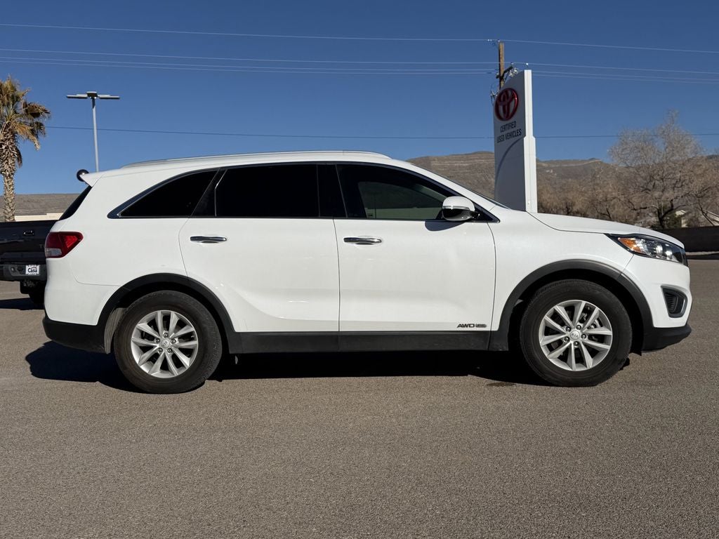 2017 Kia Sorento LX