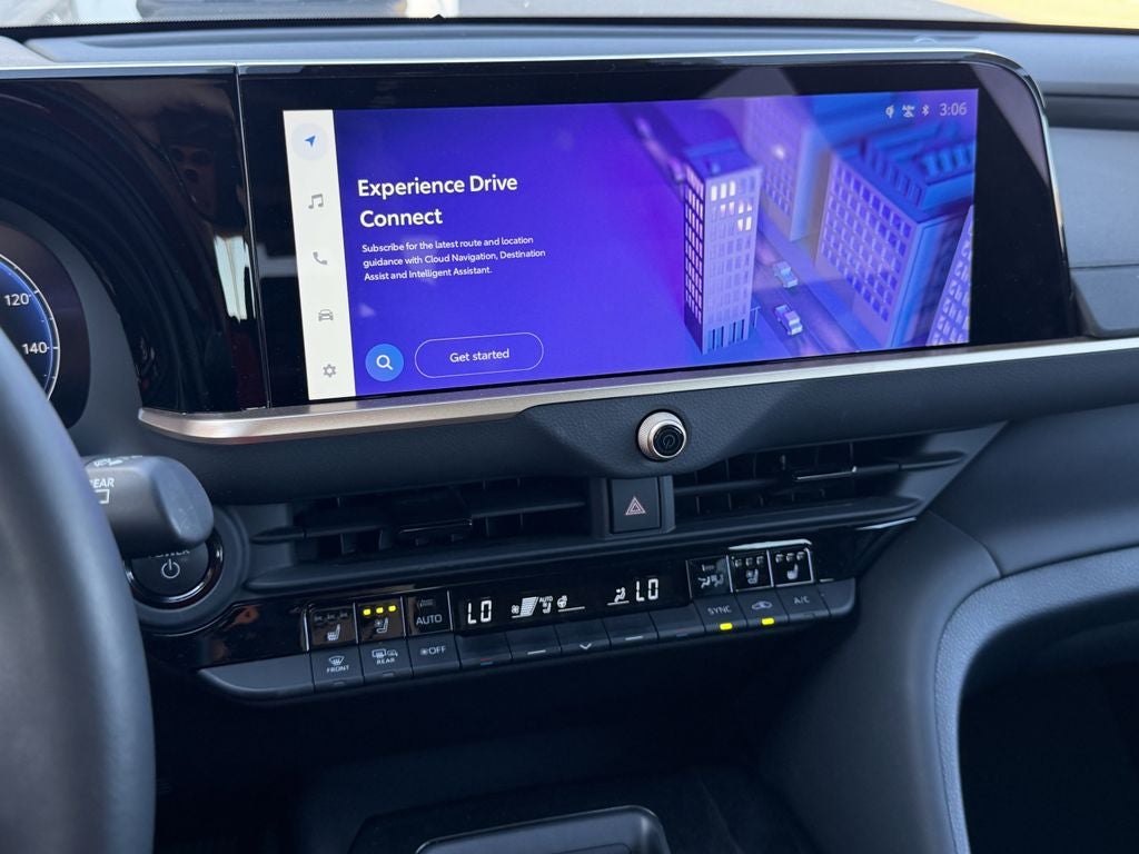 2025 Toyota Crown Signia Limited