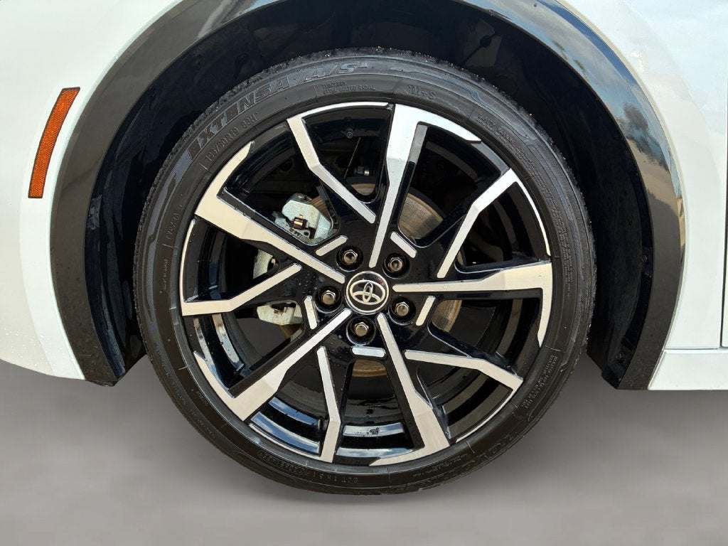2025 Toyota Prius Plug-In Hybrid XSE