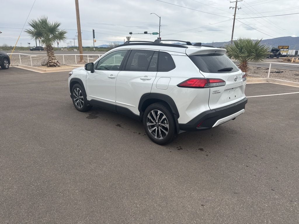 2025 Toyota Corolla Cross XLE