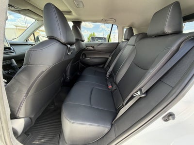 2025 Toyota Corolla Cross XLE