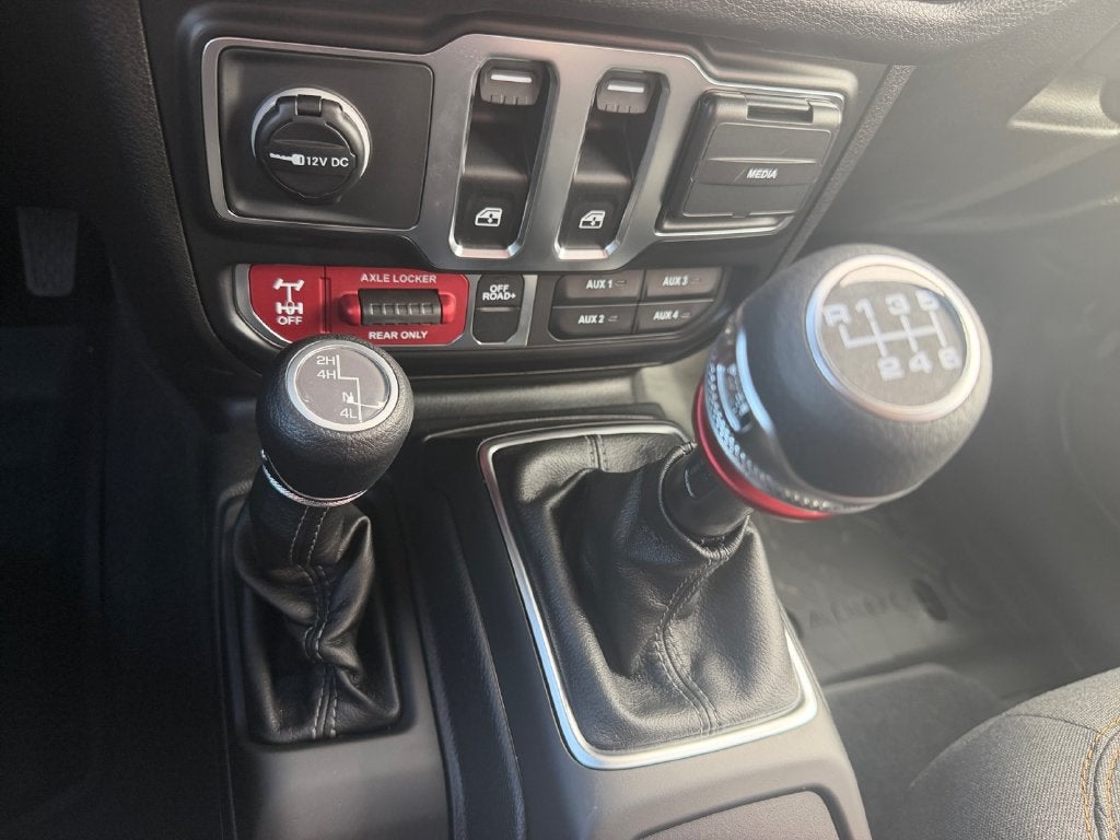 2027 Jeep Wrangler WRANGLER 2-DOOR WILLYS