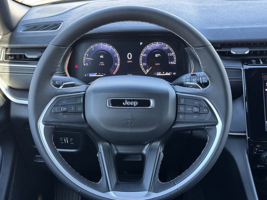 2025 Jeep Grand Cherokee GRAND CHEROKEE LAREDO X 4X2