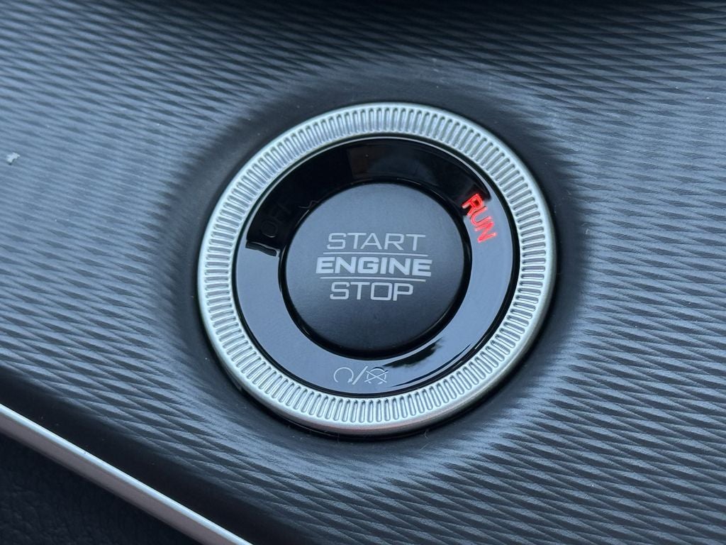 2025 Jeep Grand Cherokee GRAND CHEROKEE LAREDO X 4X2