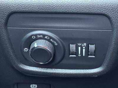 2025 Jeep Grand Cherokee GRAND CHEROKEE LAREDO X 4X2