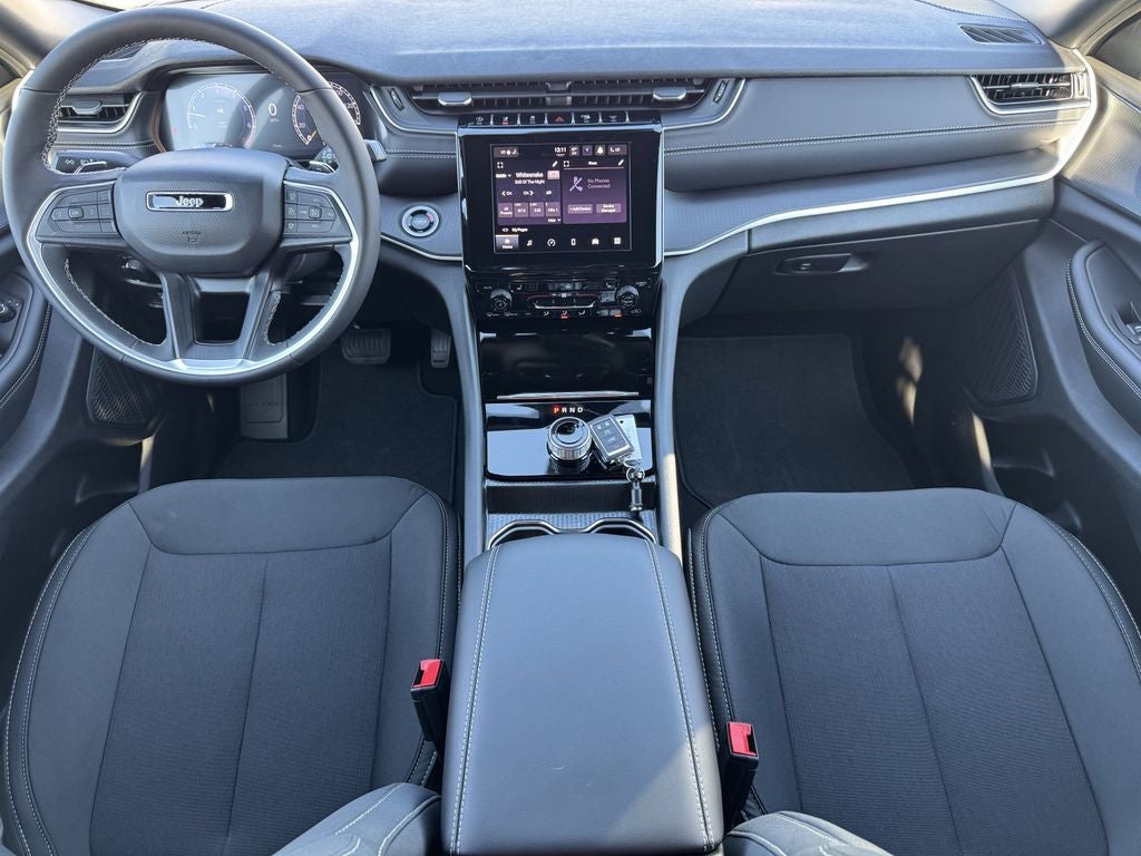 2025 Jeep Grand Cherokee GRAND CHEROKEE LAREDO X 4X2