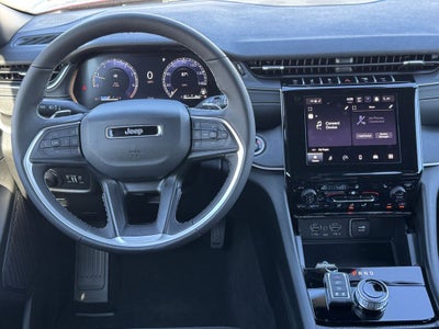 2025 Jeep Grand Cherokee GRAND CHEROKEE LAREDO X 4X4