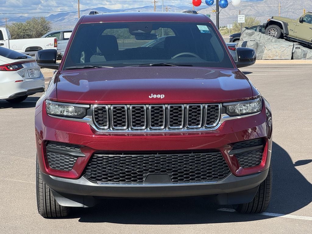 2025 Jeep Grand Cherokee GRAND CHEROKEE LAREDO X 4X4