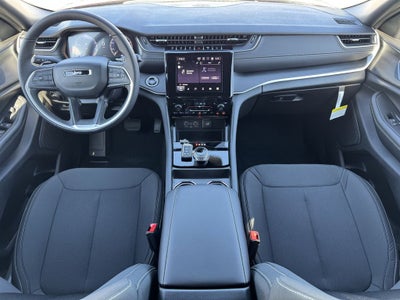 2025 Jeep Grand Cherokee GRAND CHEROKEE LAREDO X 4X4