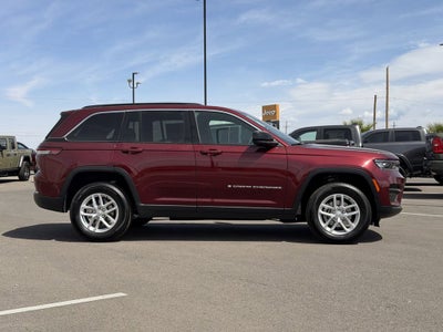2026 Jeep Grand Cherokee GRAND CHEROKEE LAREDO 4X4