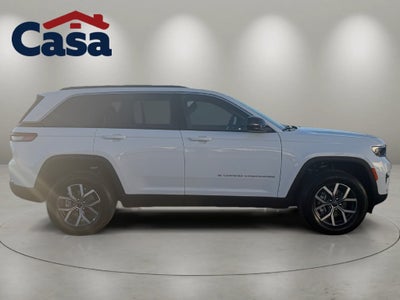 2027 Jeep Grand Cherokee GRAND CHEROKEE LAREDO 4X4