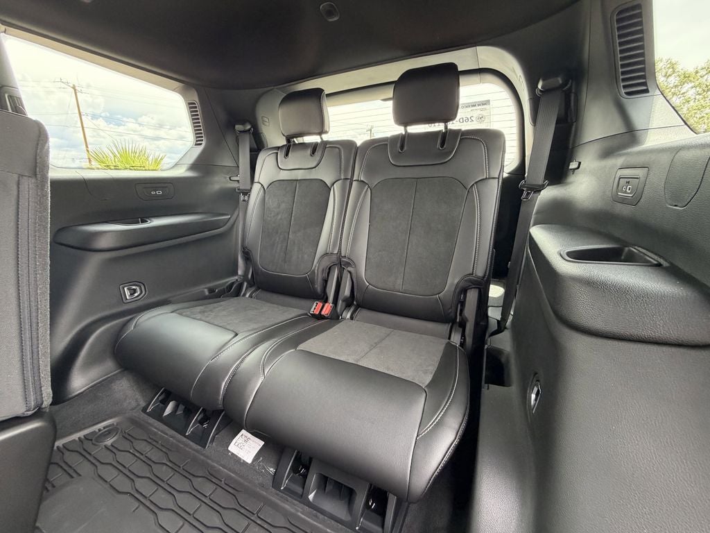 2026 Jeep Grand Cherokee GRAND CHEROKEE L LAREDO ALTITUDE 4X4